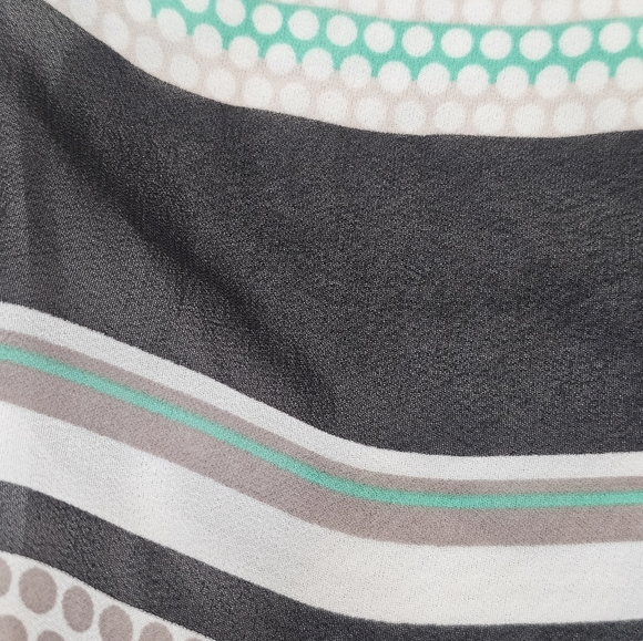 Ann Taylor Petite Peplum Blouse - Polka Dot & Stripe Print, Sleeveless Small - Picture 3 of 9